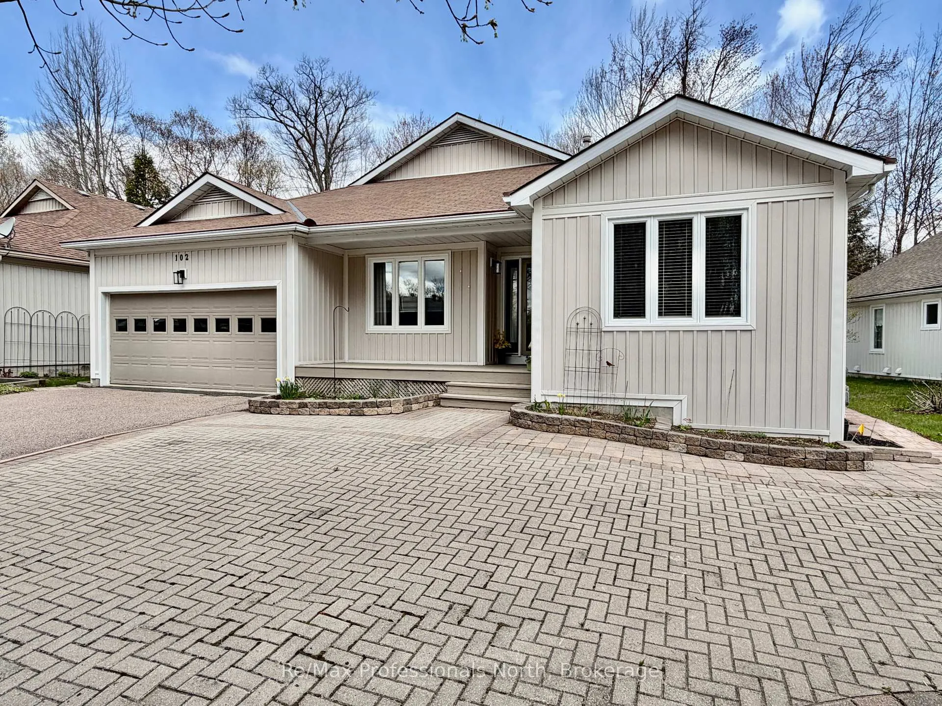 Photo 42 of 102 Pineridge Gate, Gravenhurst, Muskoka (S) — HOMEH