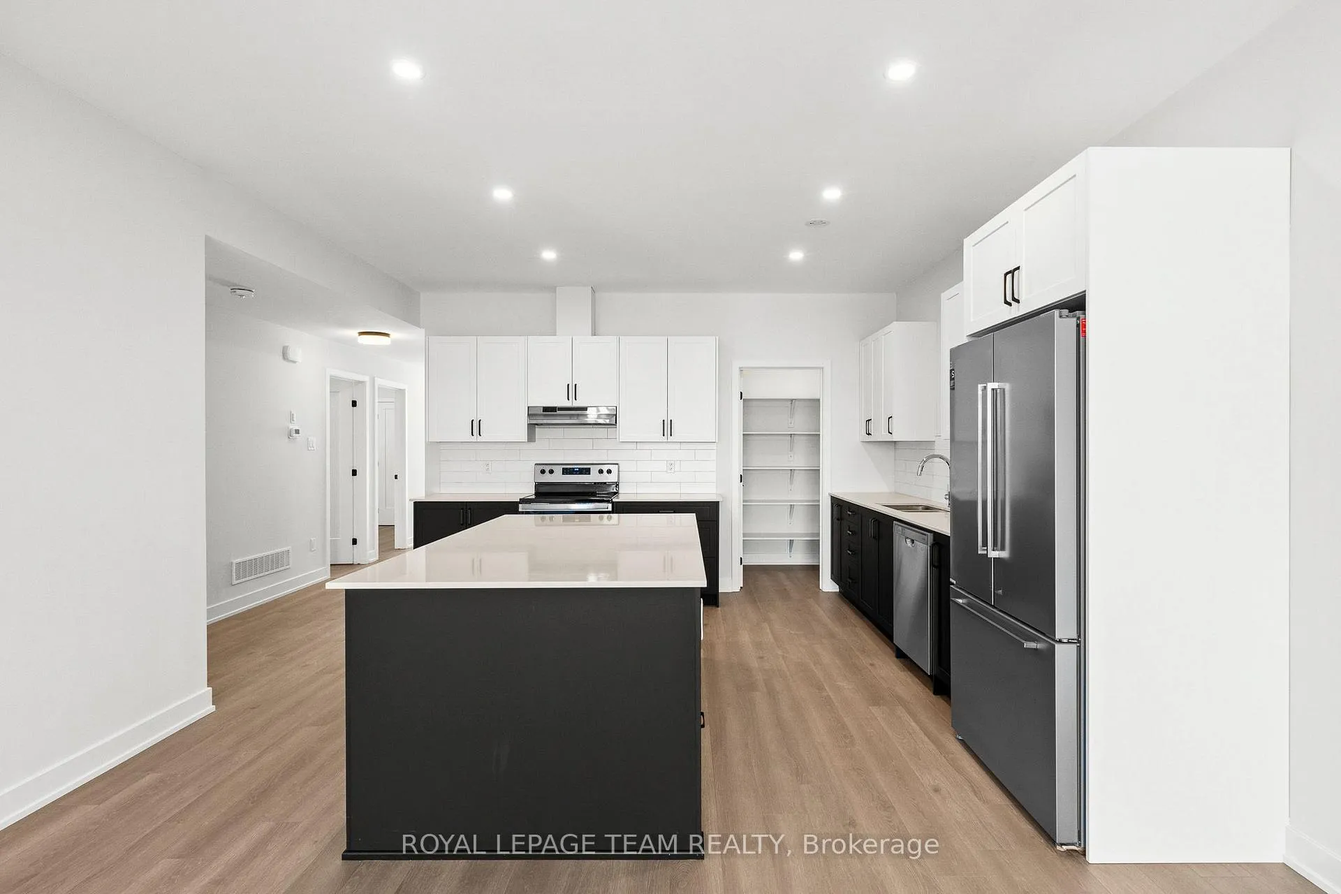 Photo 12 of Unit 2, 1136 Moore Street, Brockville, Brockville — HOMEH