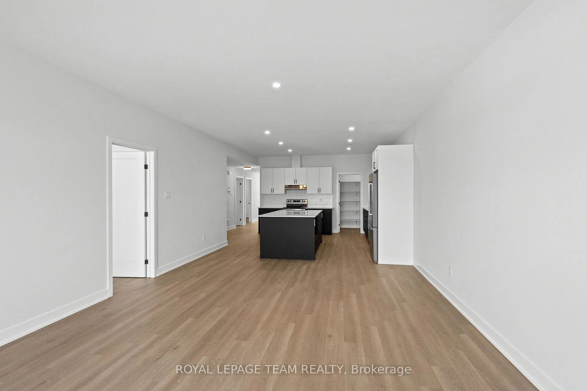 Photo 14 of Unit 2, 1136 Moore Street, Brockville, Brockville — HOMEH