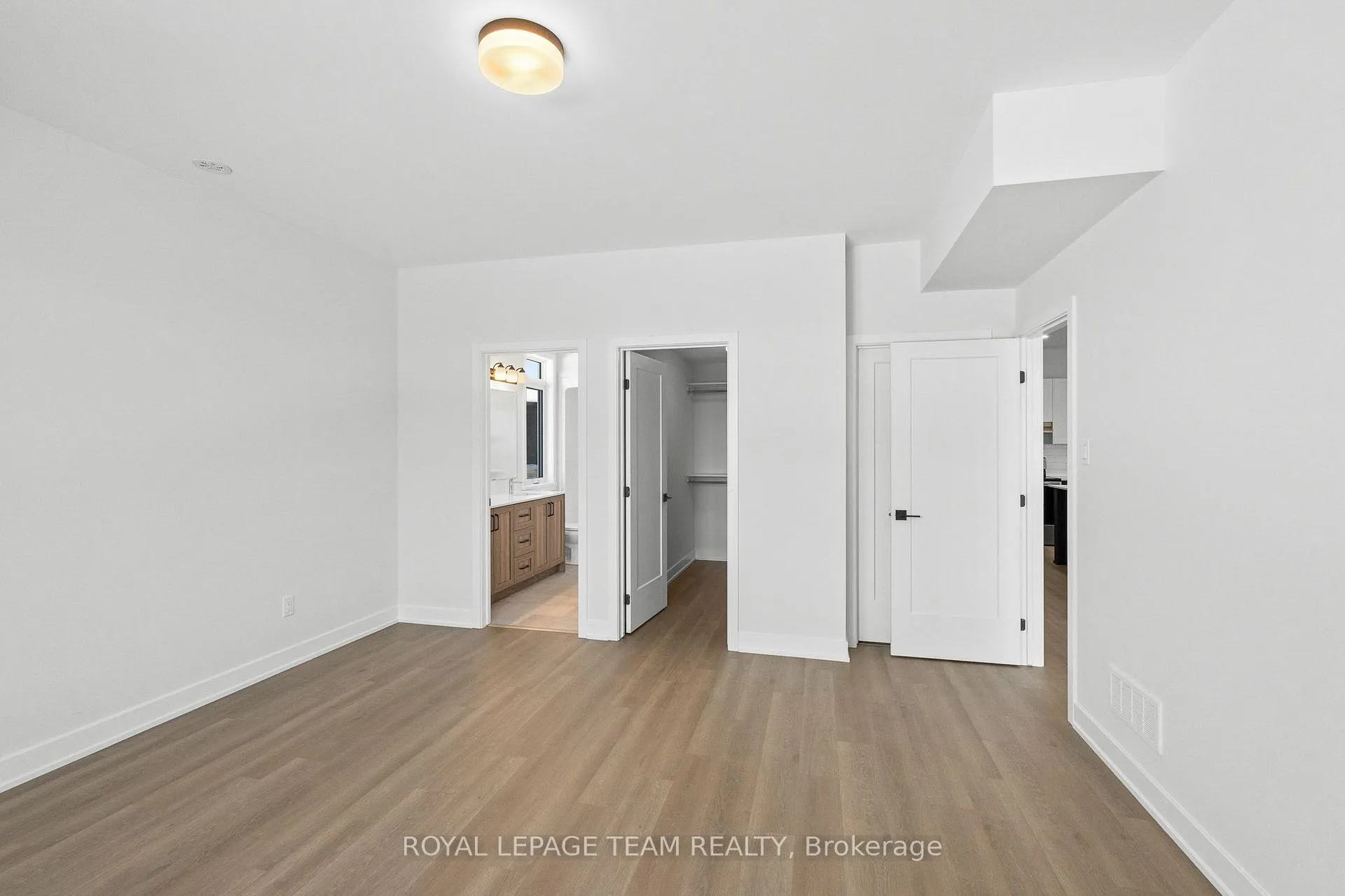 Photo 17 of Unit 2, 1136 Moore Street, Brockville, Brockville — HOMEH