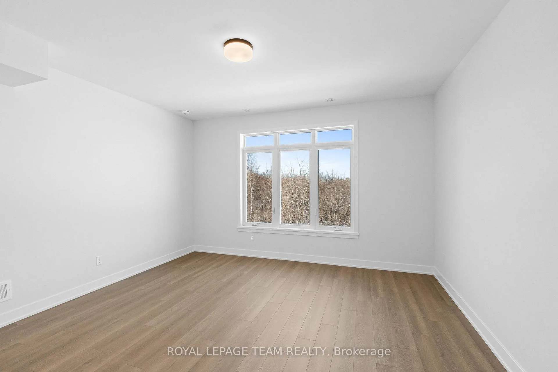 Photo 18 of Unit 2, 1136 Moore Street, Brockville, Brockville — HOMEH