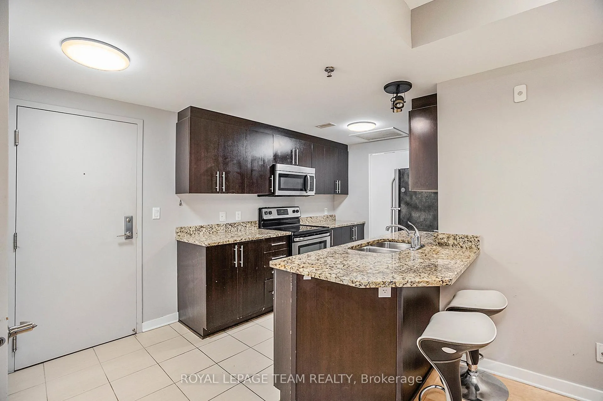 Photo 3 of Unit 404, 456 King Edward Avenue, Ottawa, Sandy Hill — HOMEH