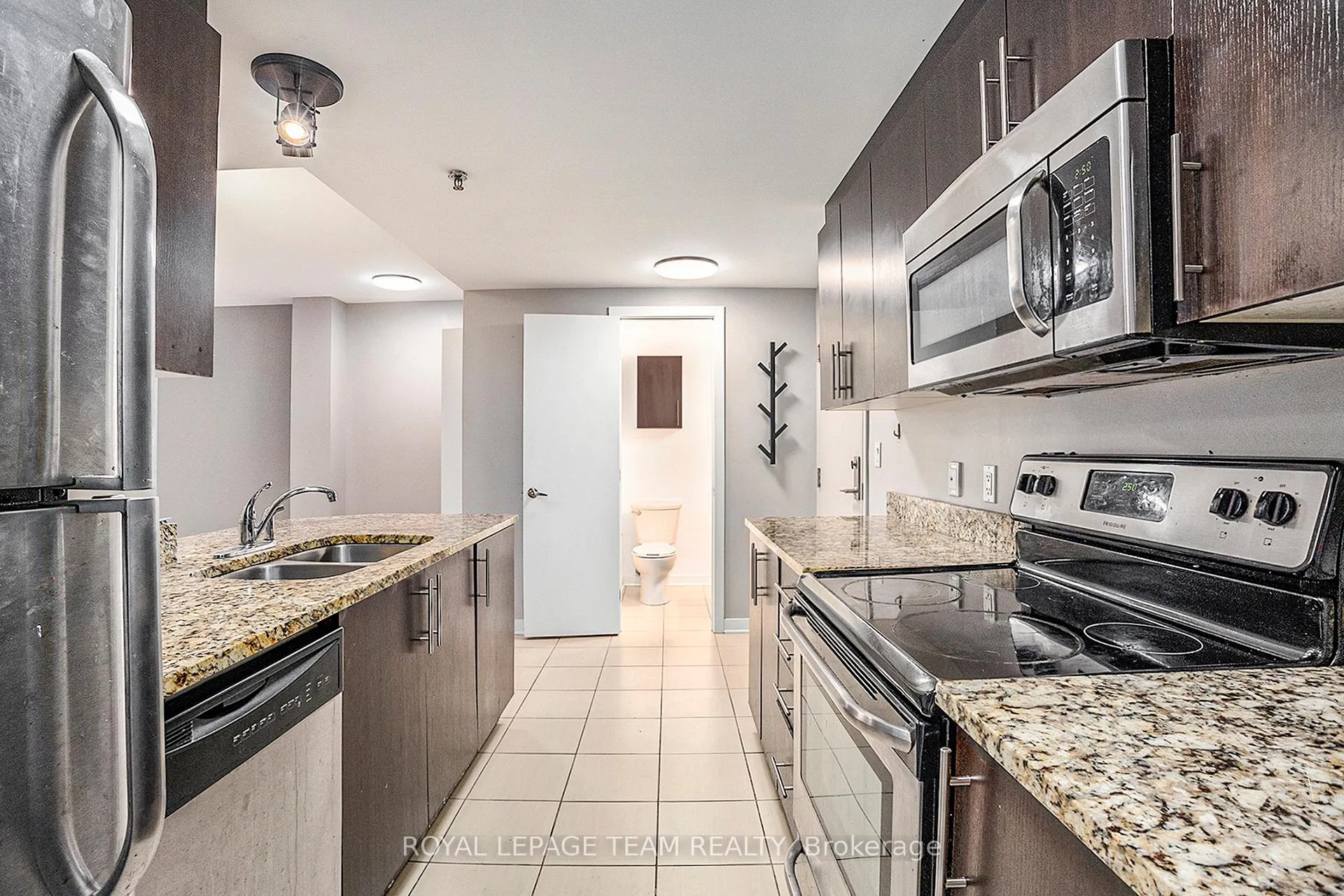 Photo 5 of Unit 404, 456 King Edward Avenue, Ottawa, Sandy Hill — HOMEH