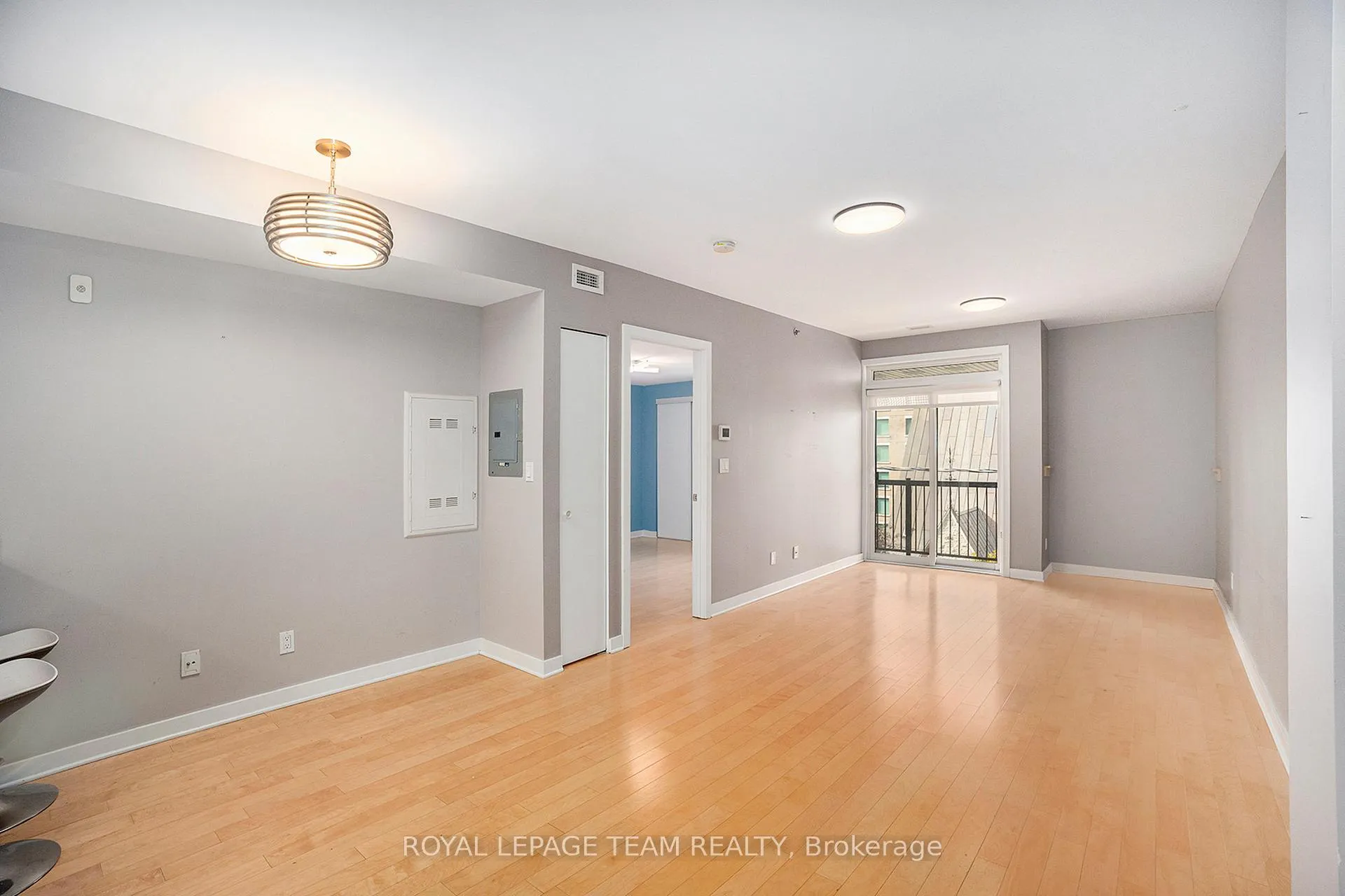 Photo 7 of Unit 404, 456 King Edward Avenue, Ottawa, Sandy Hill — HOMEH