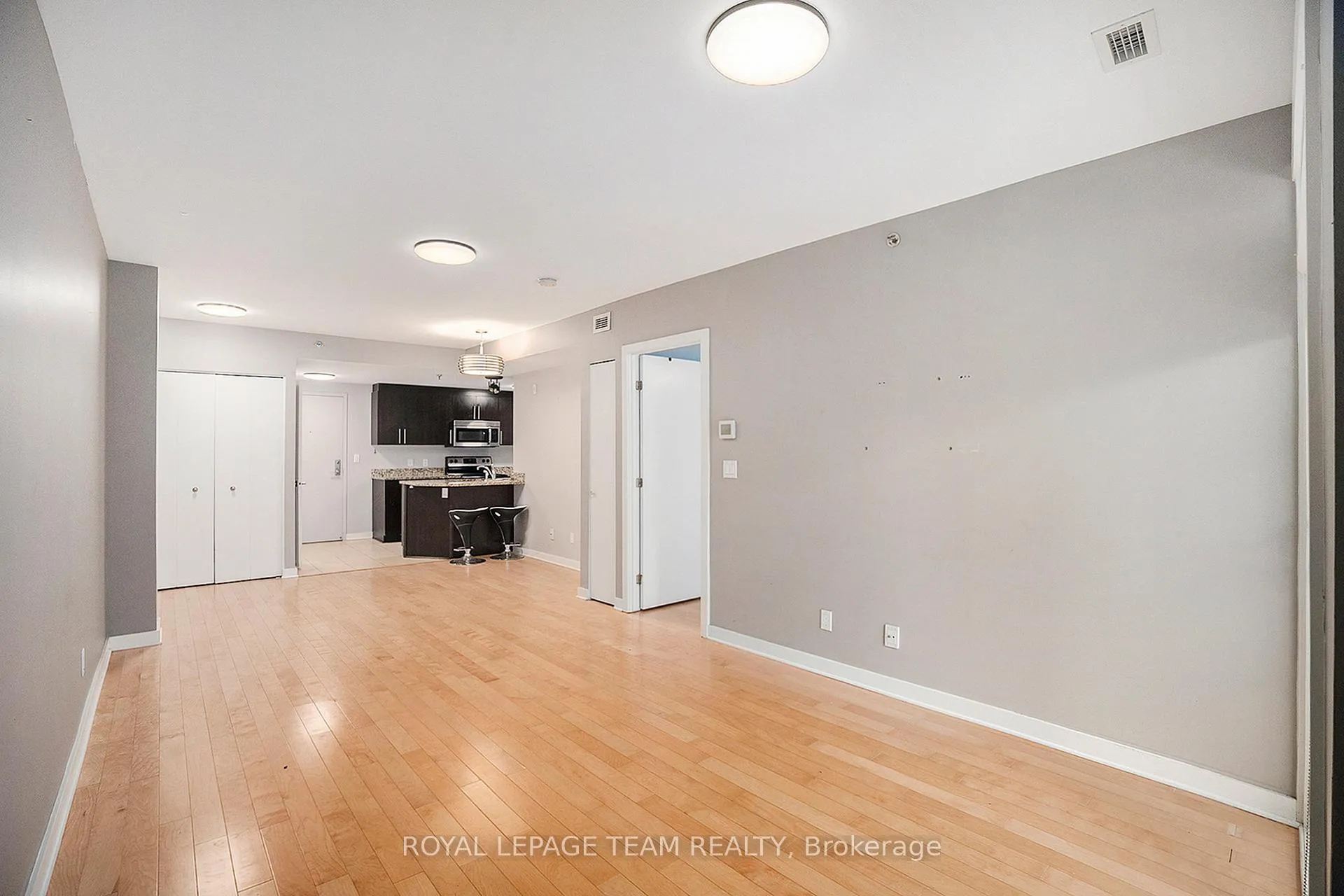 Photo 9 of Unit 404, 456 King Edward Avenue, Ottawa, Sandy Hill — HOMEH