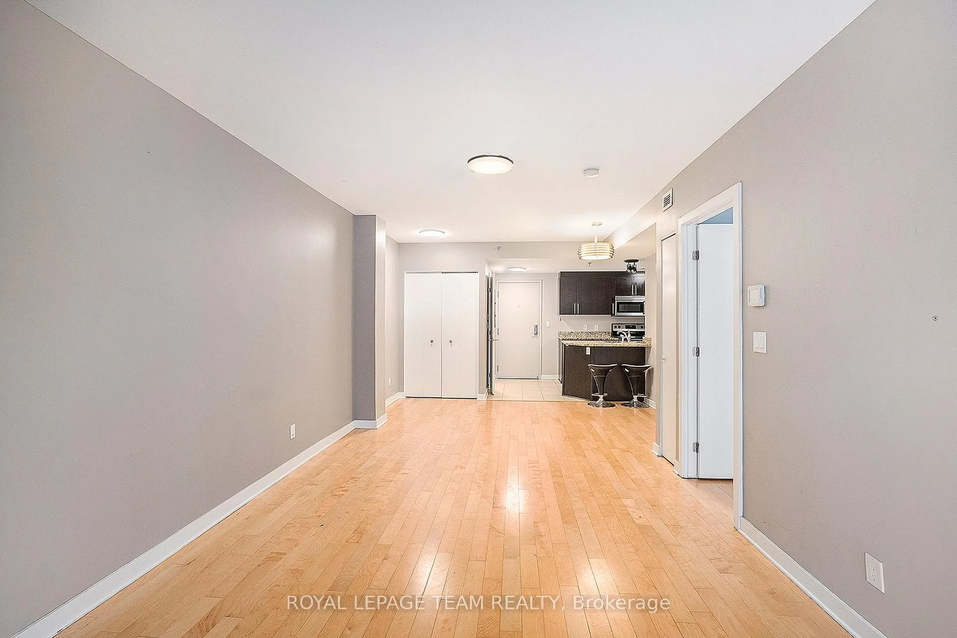 Photo 10 of Unit 404, 456 King Edward Avenue, Ottawa, Sandy Hill — HOMEH