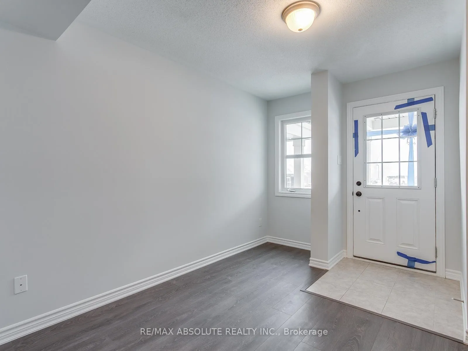 Photo 2 of 315 Pumpkinseed Crescent, Ottawa, Barrhaven - Half Moon Bay — HOMEH