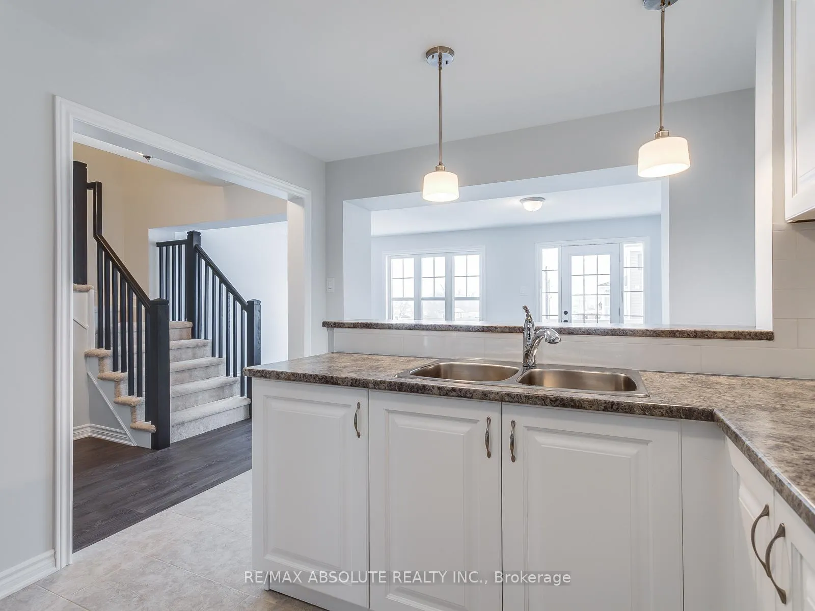 Photo 7 of 315 Pumpkinseed Crescent, Ottawa, Barrhaven - Half Moon Bay — HOMEH