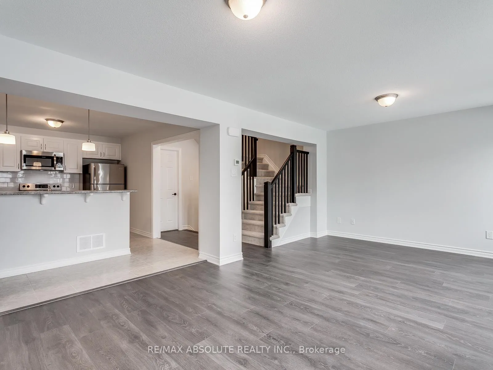 Photo 11 of 315 Pumpkinseed Crescent, Ottawa, Barrhaven - Half Moon Bay — HOMEH