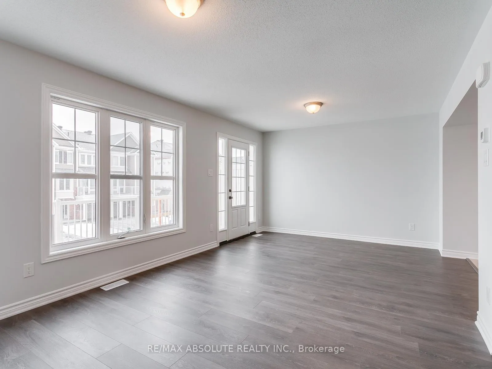 Photo 13 of 315 Pumpkinseed Crescent, Ottawa, Barrhaven - Half Moon Bay — HOMEH