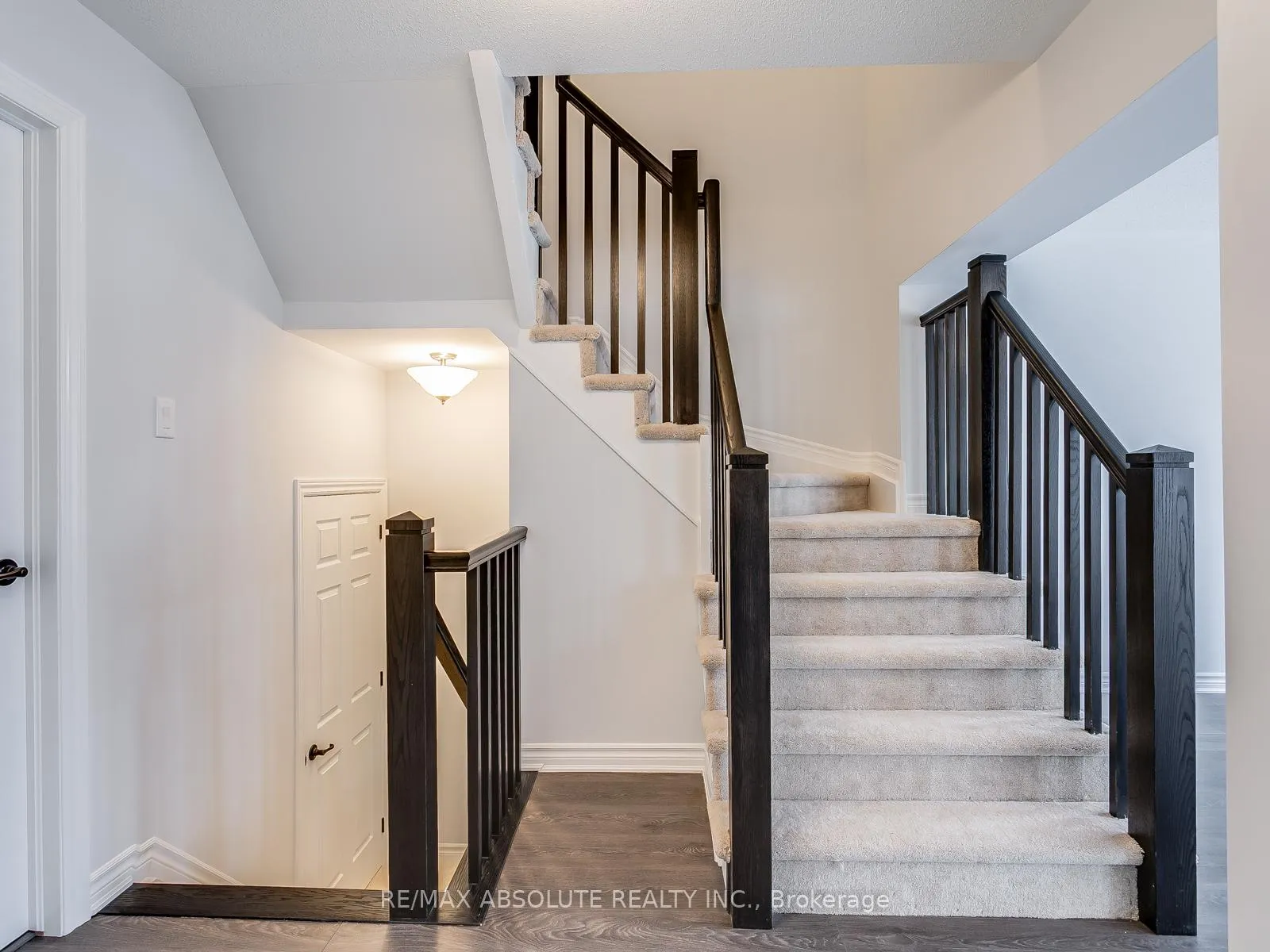 Photo 15 of 315 Pumpkinseed Crescent, Ottawa, Barrhaven - Half Moon Bay — HOMEH