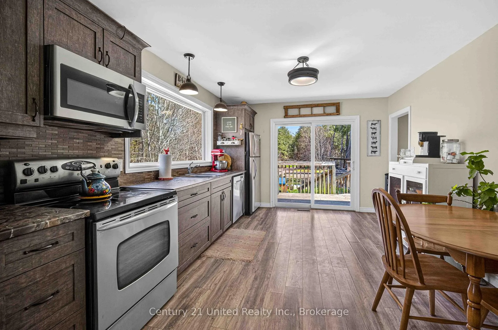 Photo 7 of 2403 Upper Chemong Drive, Selwyn — HOMEH
