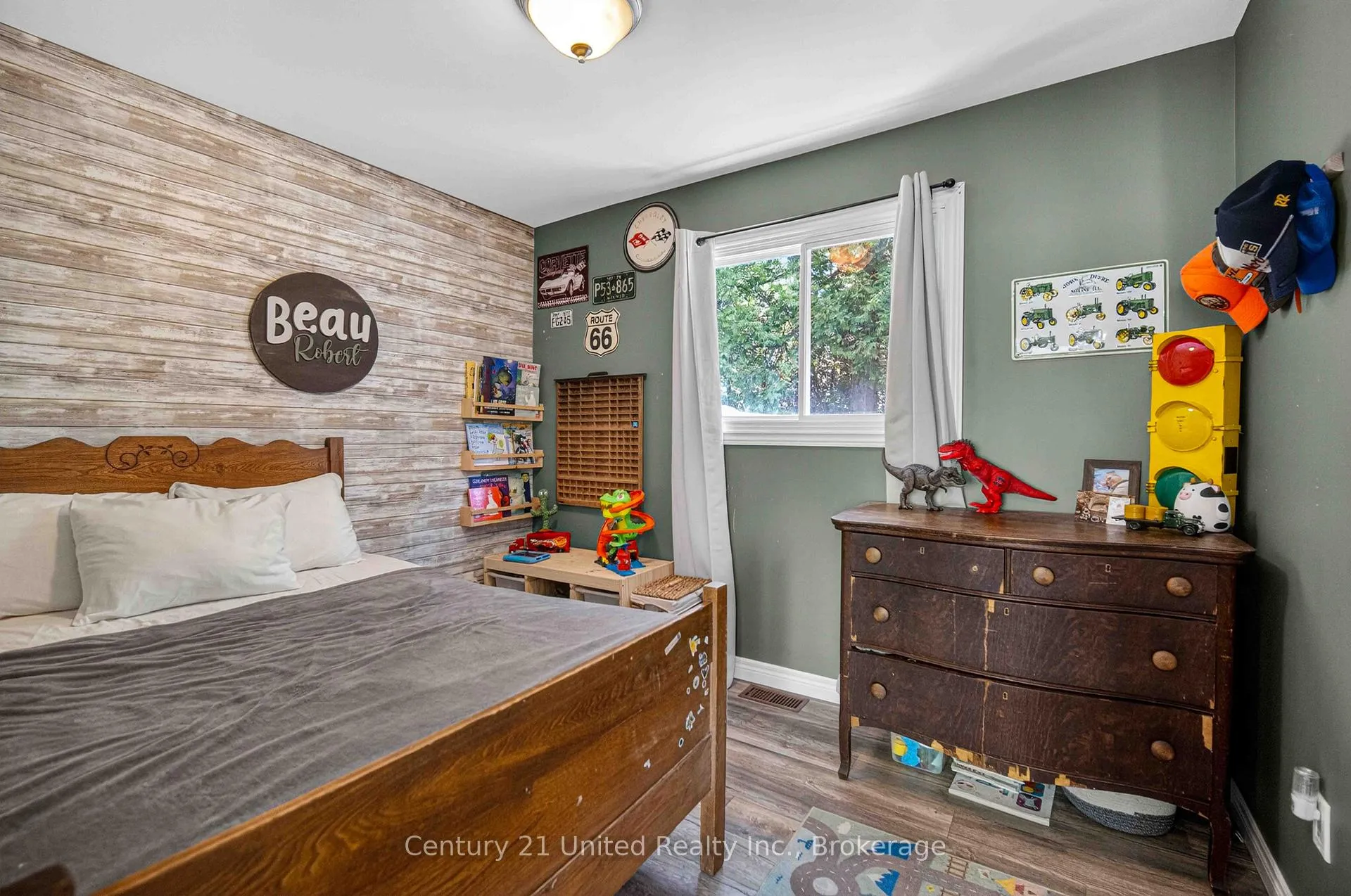 Photo 15 of 2403 Upper Chemong Drive, Selwyn — HOMEH