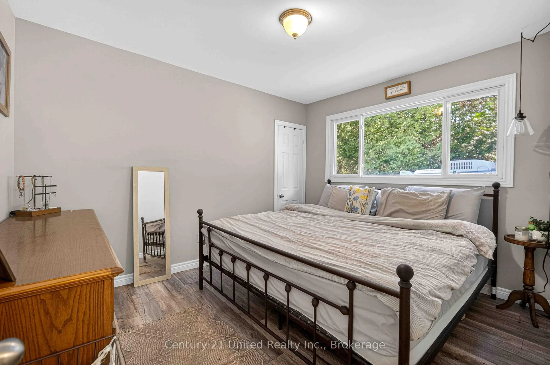 Photo 16 of 2403 Upper Chemong Drive, Selwyn — HOMEH