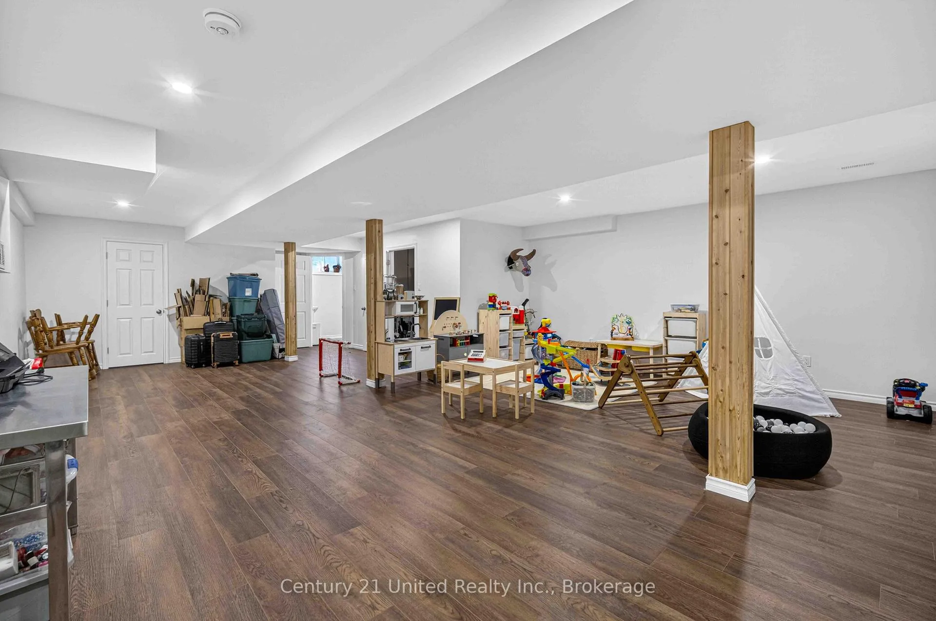 Photo 20 of 2403 Upper Chemong Drive, Selwyn — HOMEH