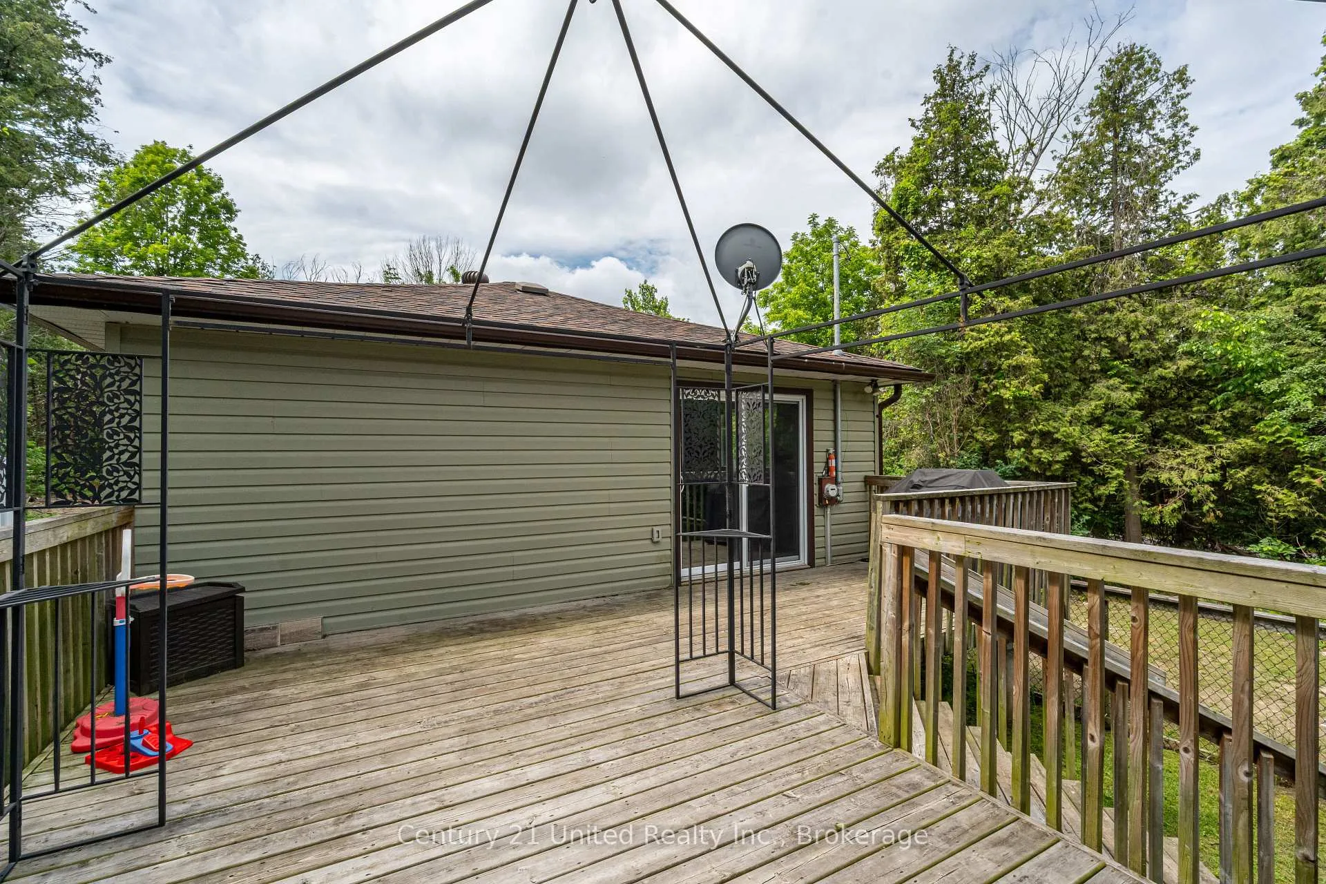 Photo 27 of 2403 Upper Chemong Drive, Selwyn — HOMEH