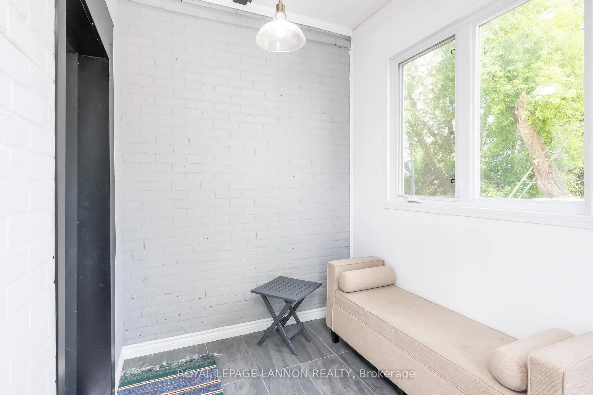 Photo 2 of 435 Bernard Street, Thunder Bay, McKeller Park — HOMEH
