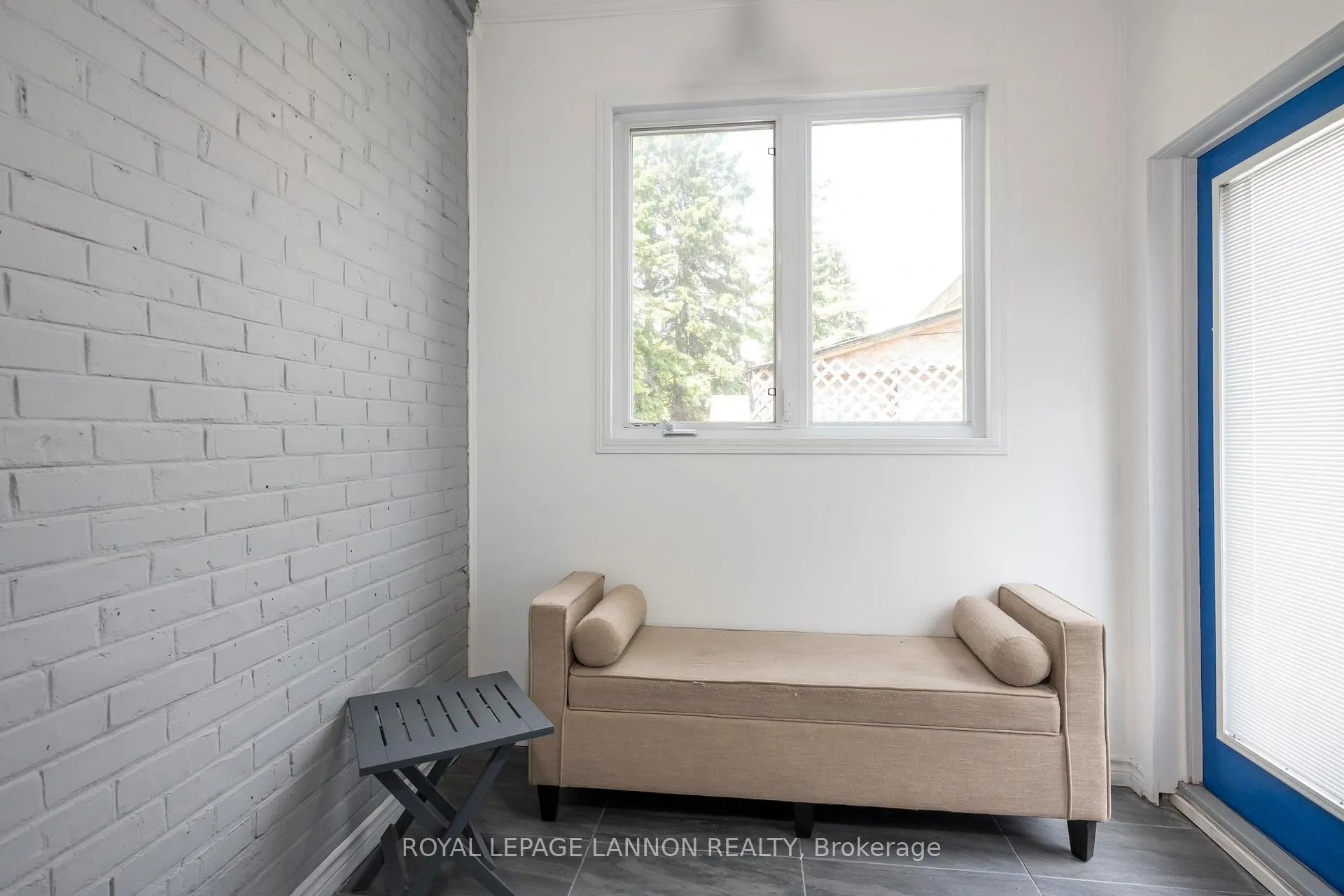 Photo 3 of 435 Bernard Street, Thunder Bay, McKeller Park — HOMEH