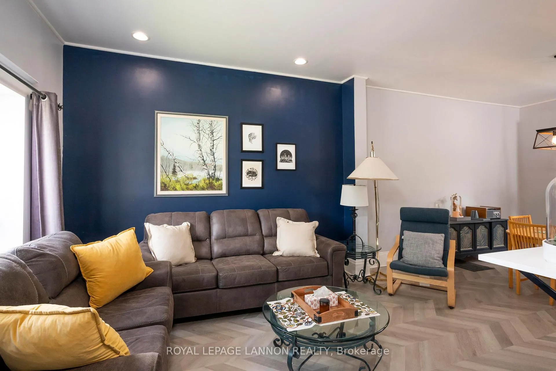 Photo 11 of 435 Bernard Street, Thunder Bay, McKeller Park — HOMEH