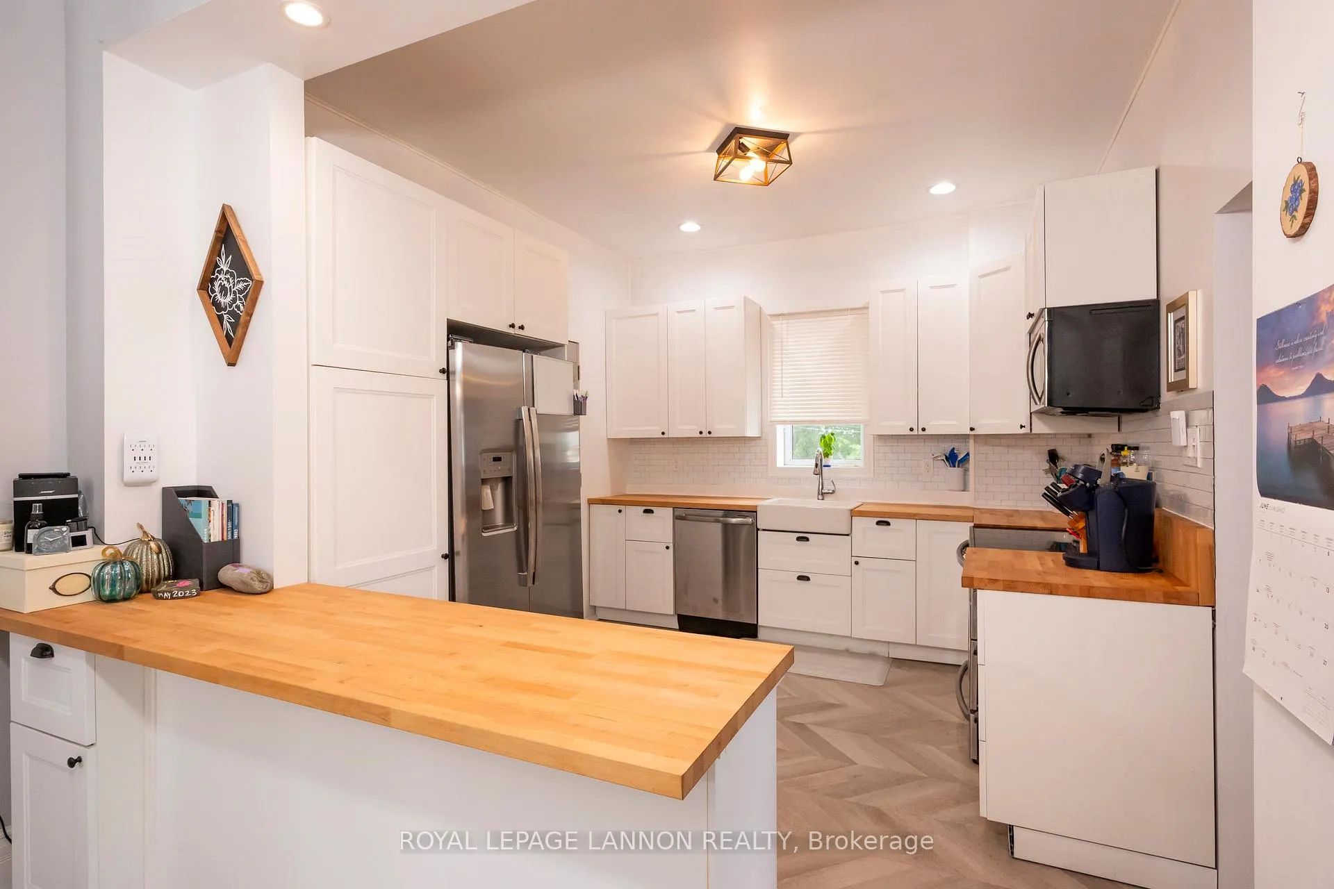 Photo 15 of 435 Bernard Street, Thunder Bay, McKeller Park — HOMEH
