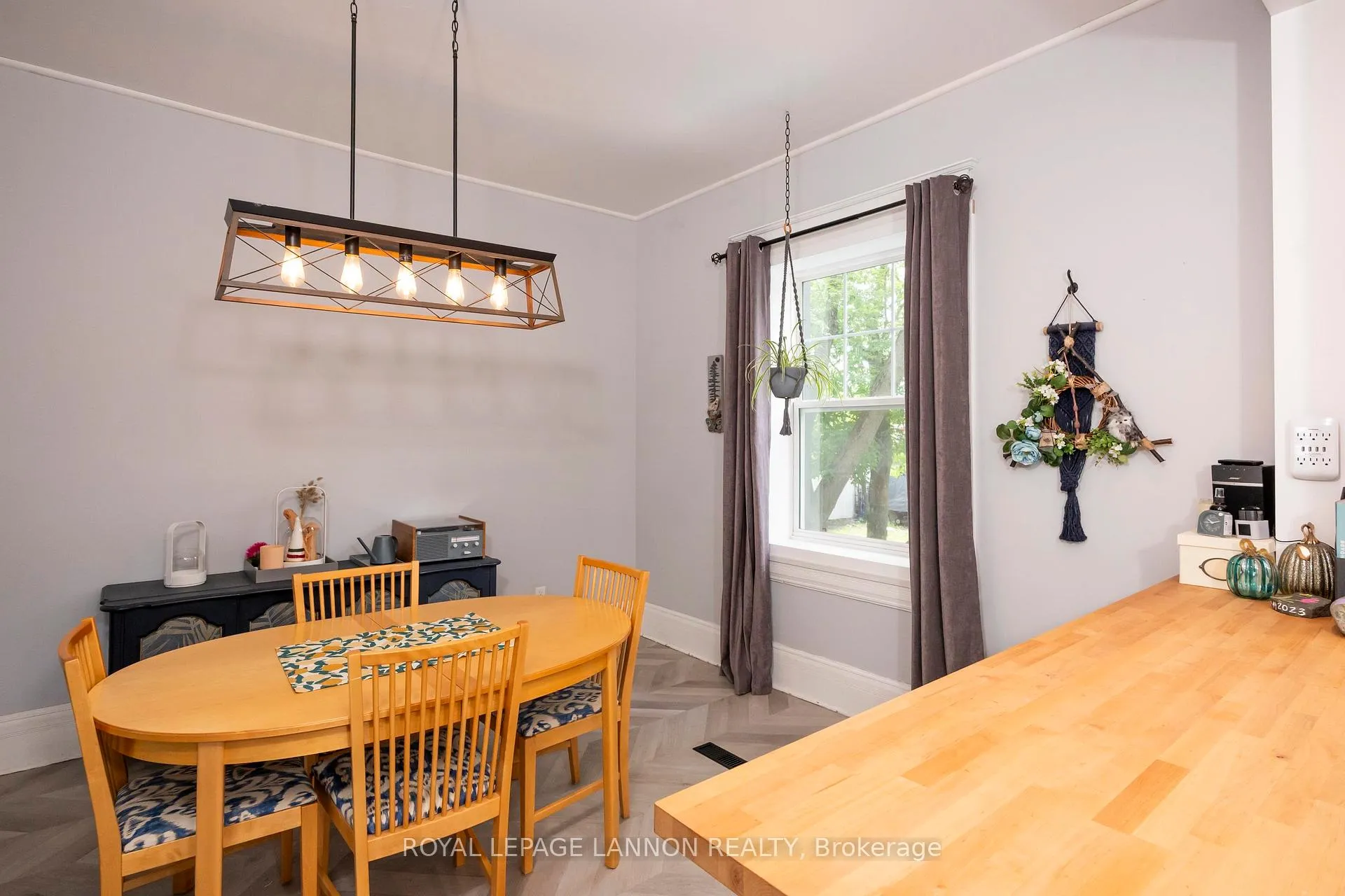 Photo 24 of 435 Bernard Street, Thunder Bay, McKeller Park — HOMEH