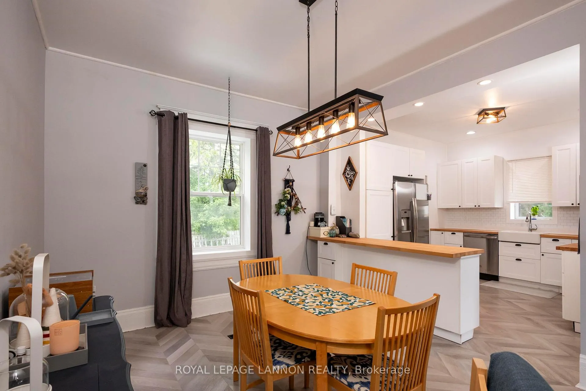 Photo 26 of 435 Bernard Street, Thunder Bay, McKeller Park — HOMEH