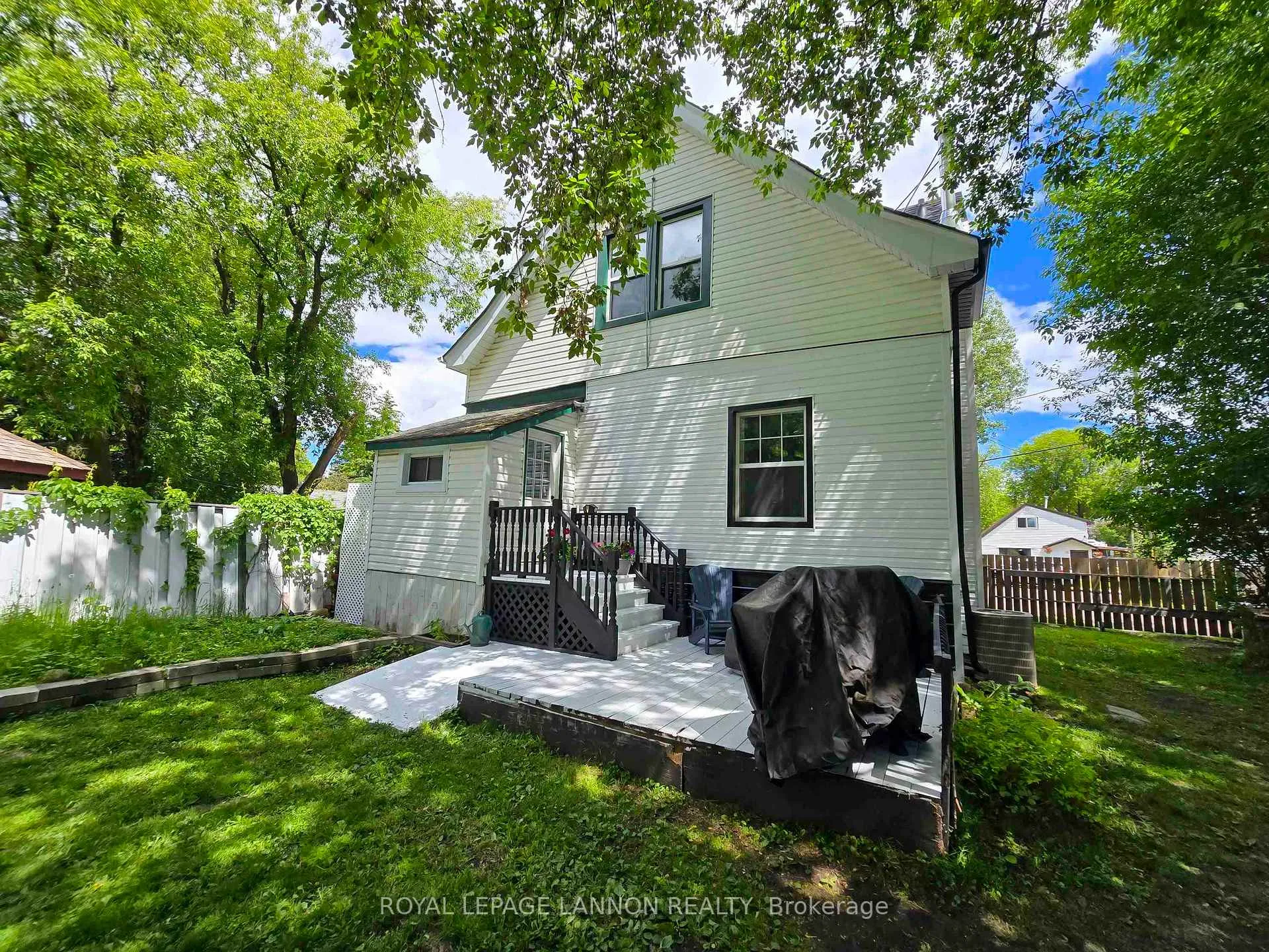 Photo 42 of 435 Bernard Street, Thunder Bay, McKeller Park — HOMEH