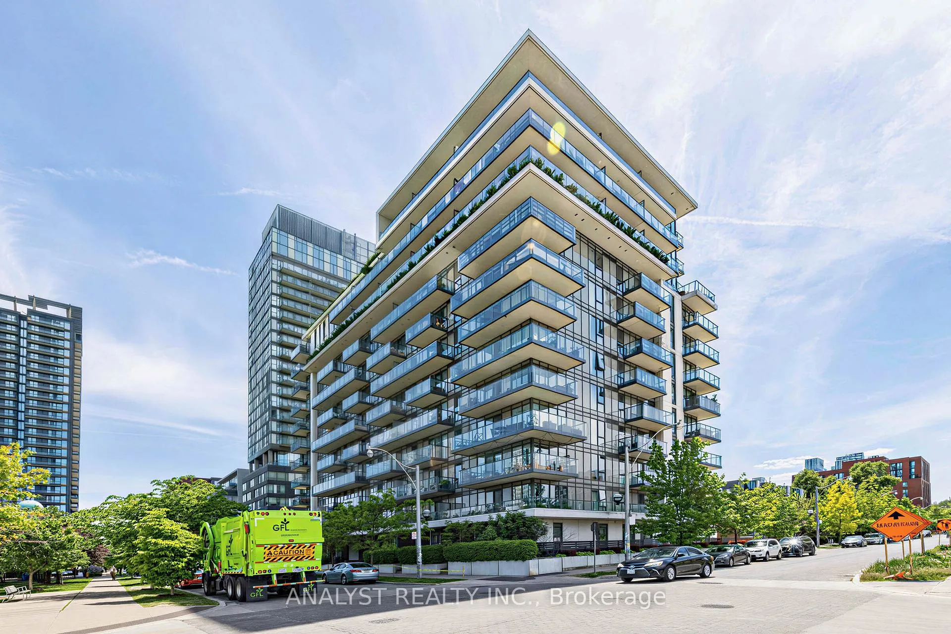 Front of Unit 504, 260 Sackville Street