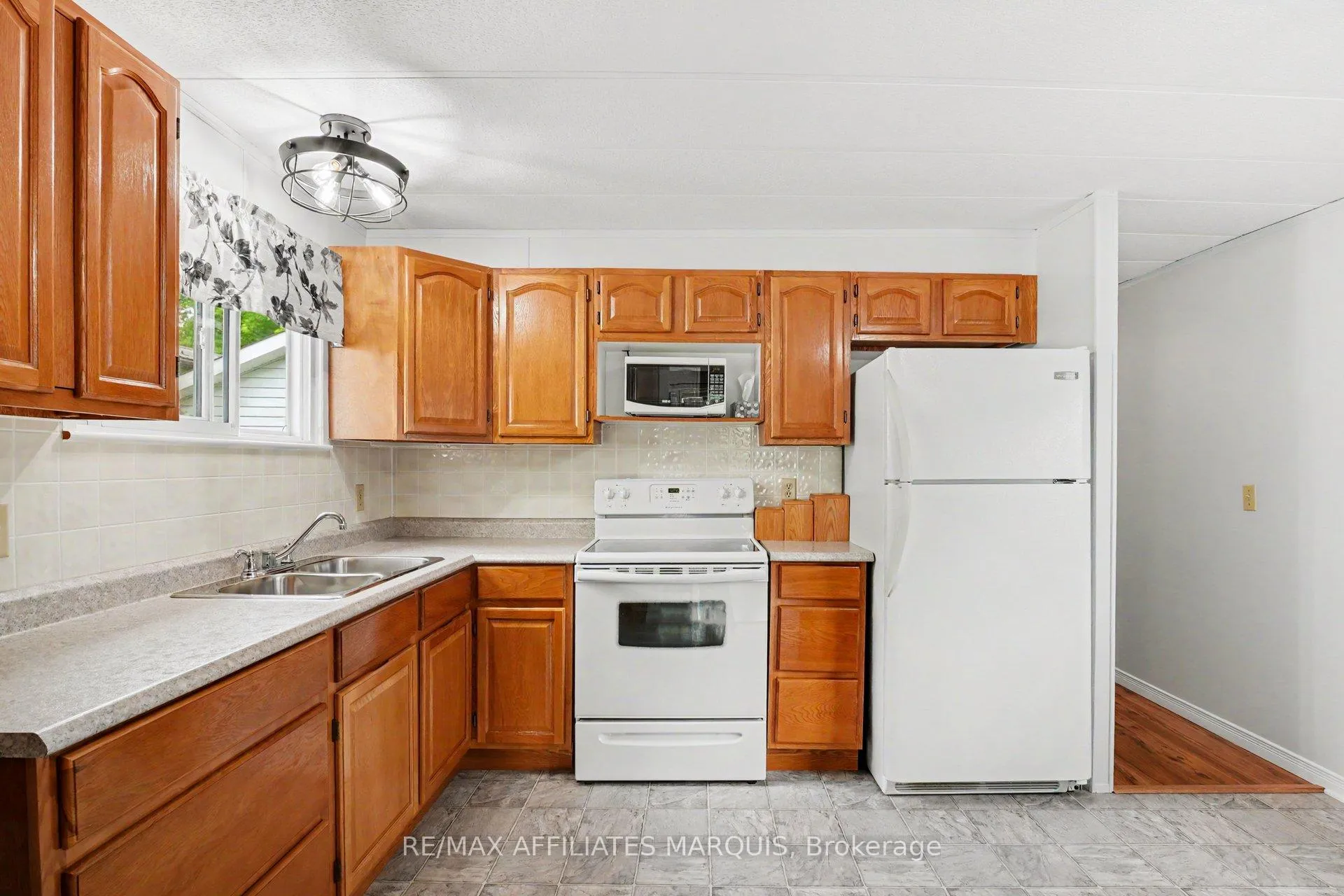 Photo 10 of 10 Saddle Avenue, Rideau Lakes, Rideau Lakes (South Elmsley) Twp — HOMEH