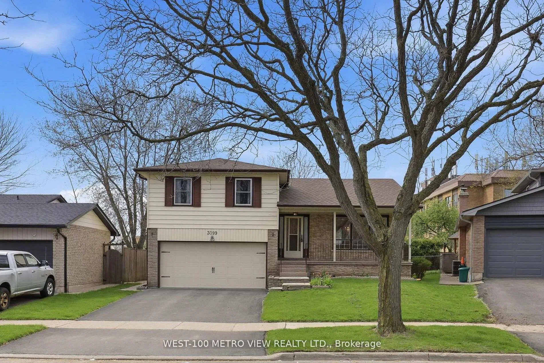 Photo 25 of 3099 Bentworth Drive, Burlington, Palmer — HOMEH