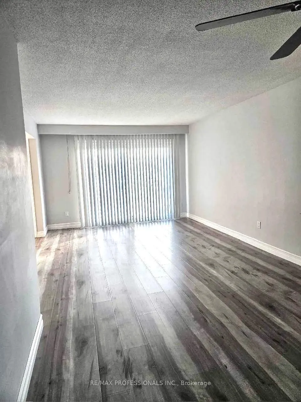 Photo 5 of Unit MAIN, 78 Marchbank Crescent, Brampton, Central Park — HOMEH