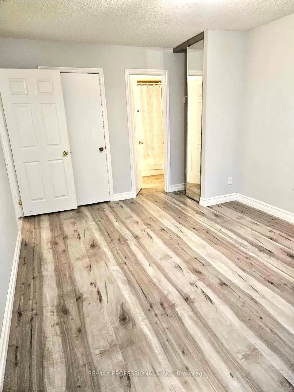 Photo 7 of Unit MAIN, 78 Marchbank Crescent, Brampton, Central Park — HOMEH