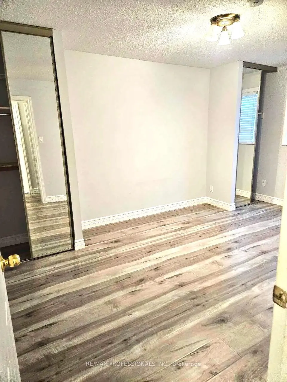 Photo 8 of Unit MAIN, 78 Marchbank Crescent, Brampton, Central Park — HOMEH