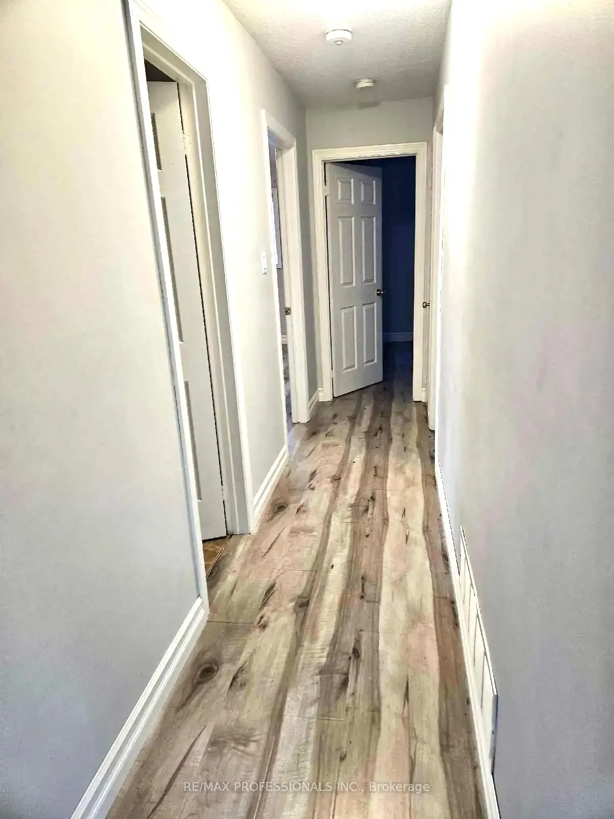 Photo 10 of Unit MAIN, 78 Marchbank Crescent, Brampton, Central Park — HOMEH