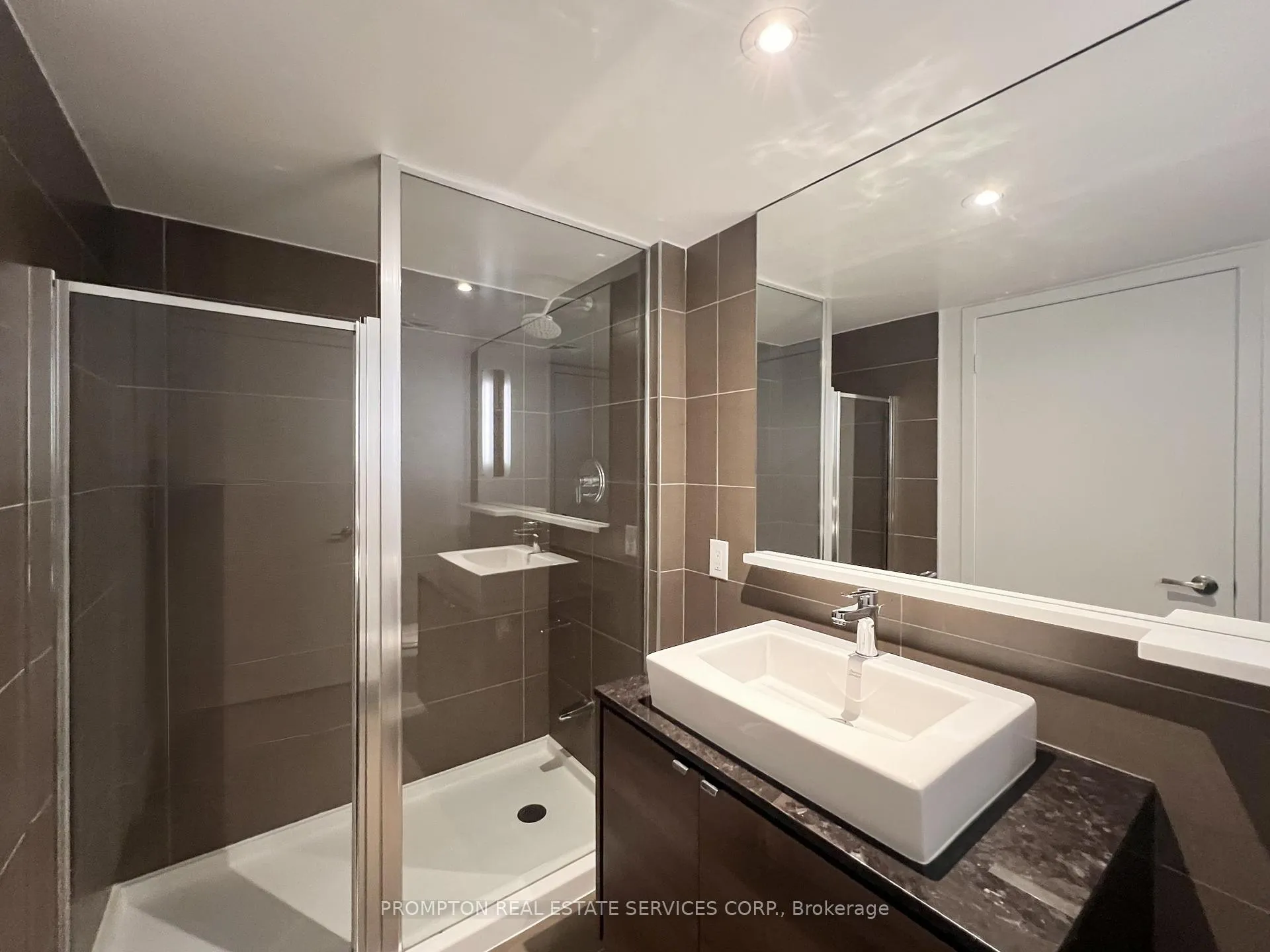 Photo 21 of Unit 608, 121 Mcmahon Drive, North York, Bayview Village — HOMEH