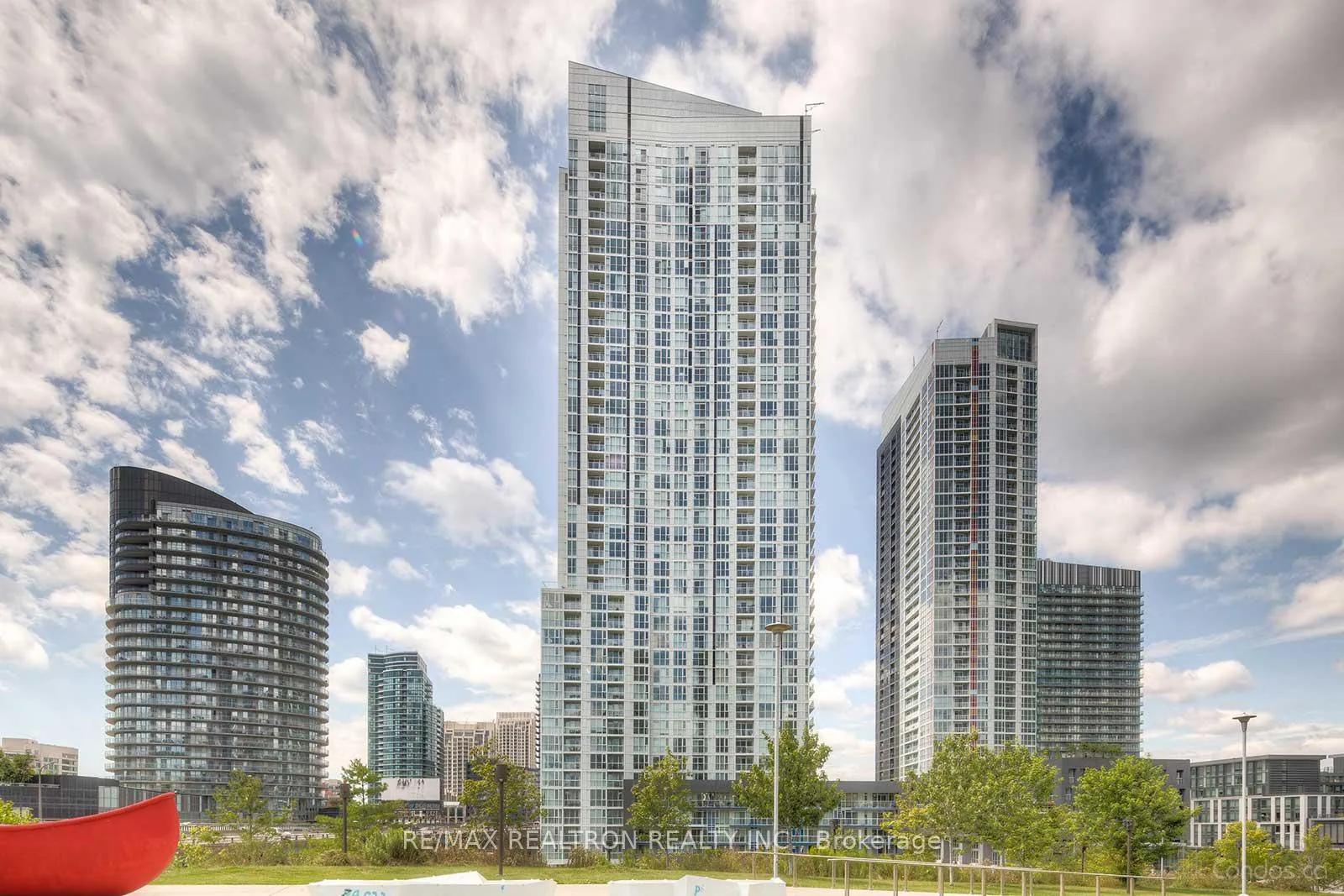 Photo 1 of Unit 3108, 85 Queens Wharf Road, Toronto, Waterfront Communities — HOMEH