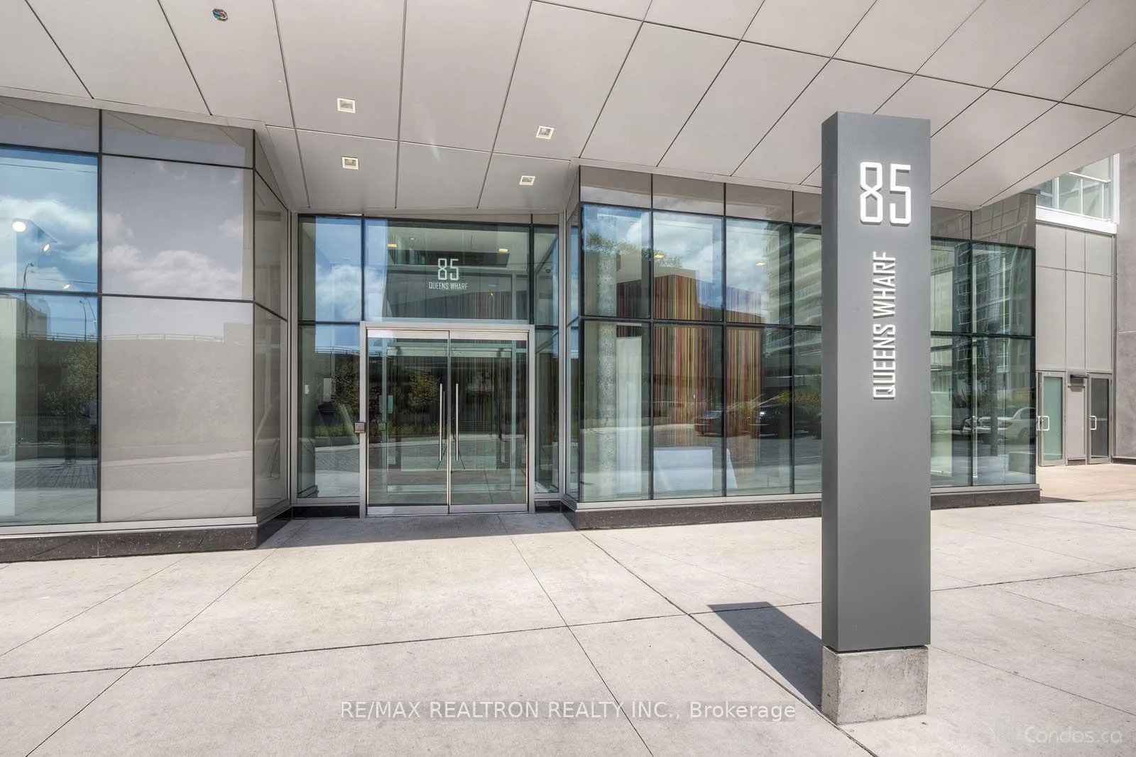 Photo 2 of Unit 3108, 85 Queens Wharf Road, Toronto, Waterfront Communities — HOMEH