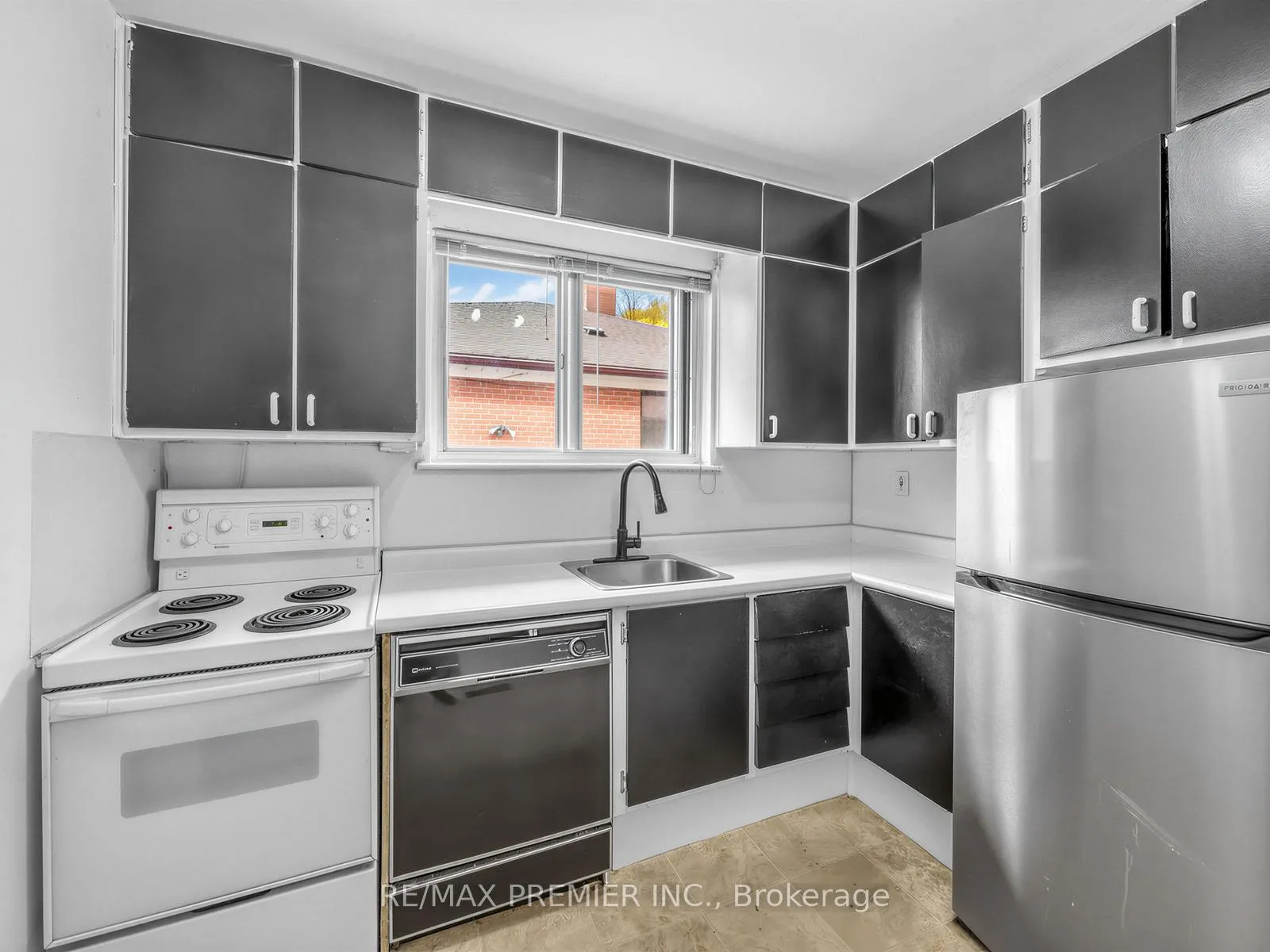 Photo 17 of 126 Langden Avenue, Toronto, Rockcliffe-Smythe — HOMEH
