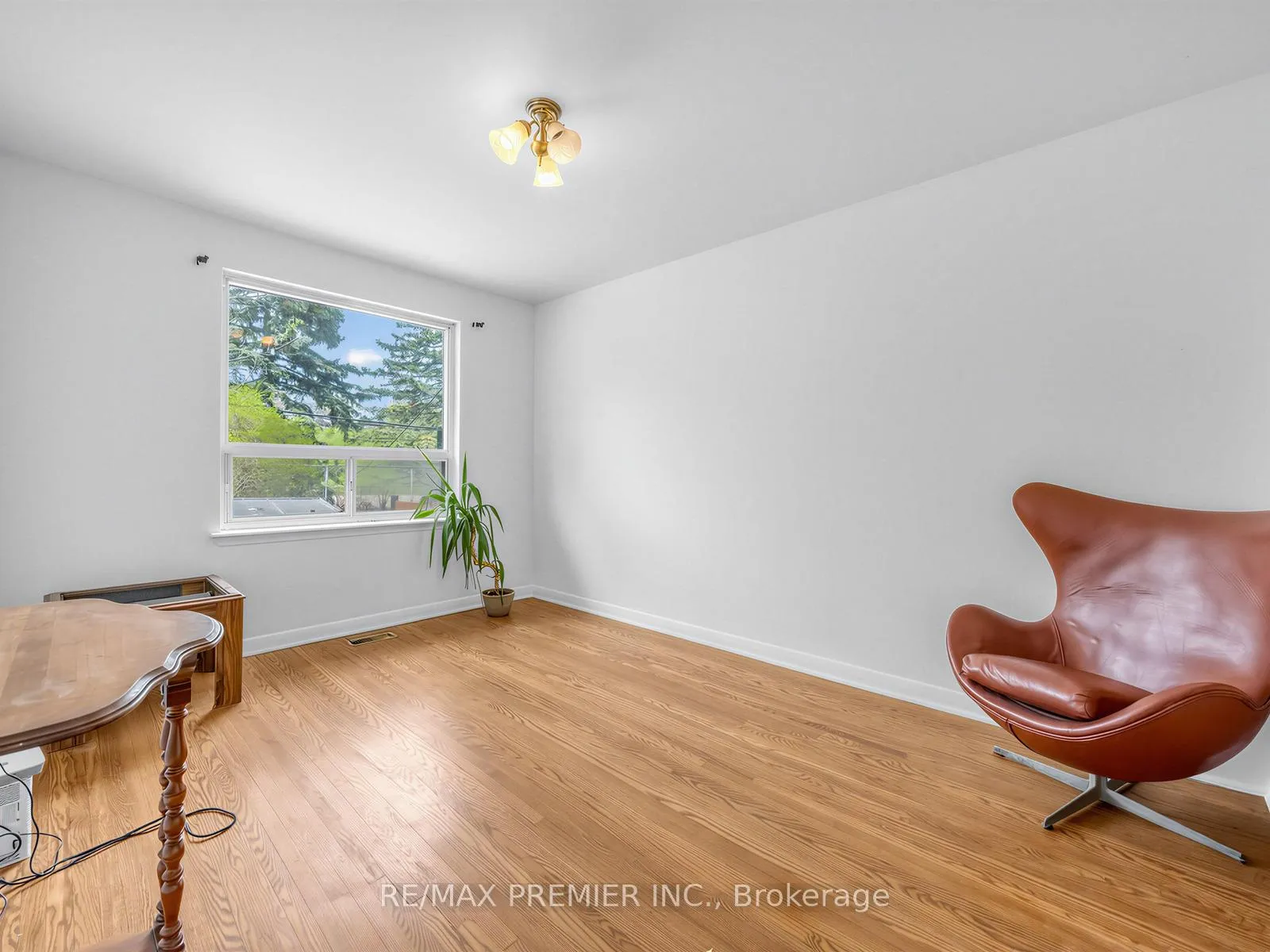 Photo 18 of 126 Langden Avenue, Toronto, Rockcliffe-Smythe — HOMEH