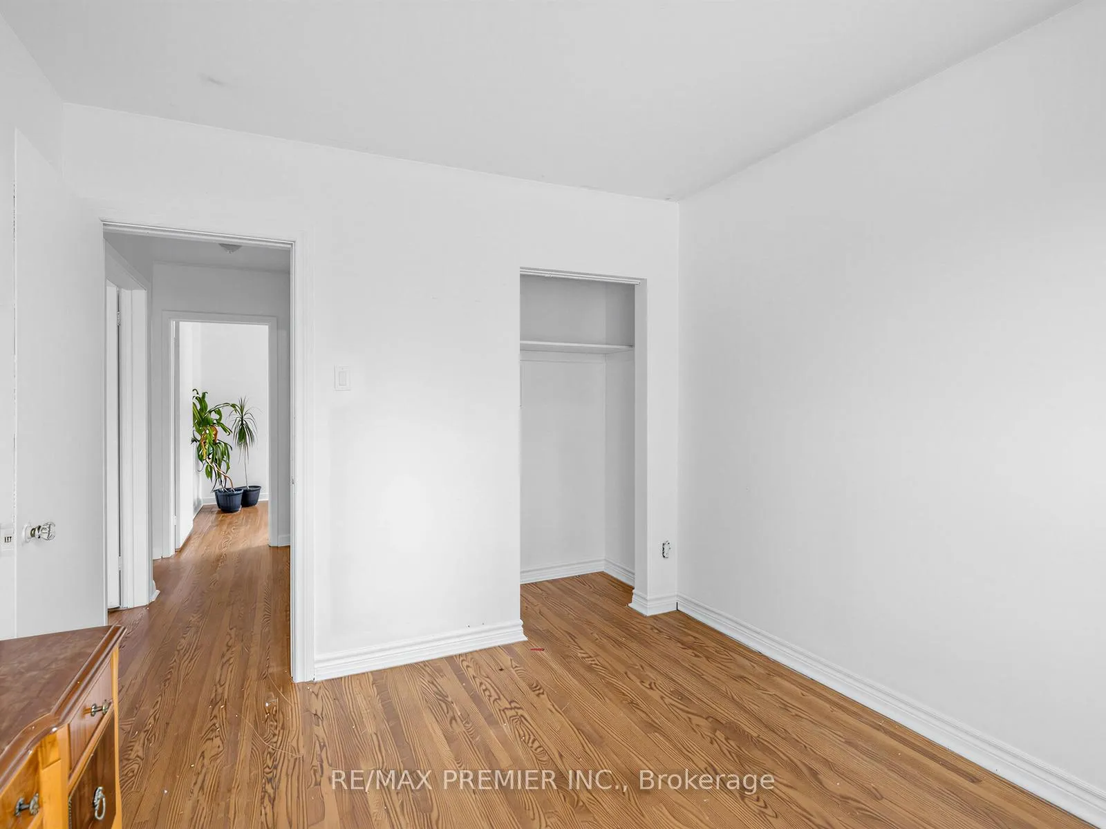 Photo 22 of 126 Langden Avenue, Toronto, Rockcliffe-Smythe — HOMEH