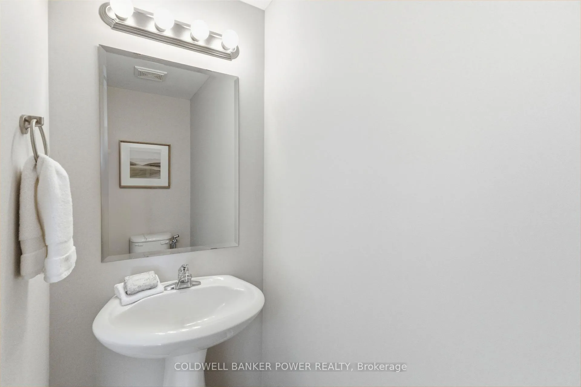 Photo 7 of Unit 39, 1059 Whetherfield Street, London, North M — HOMEH
