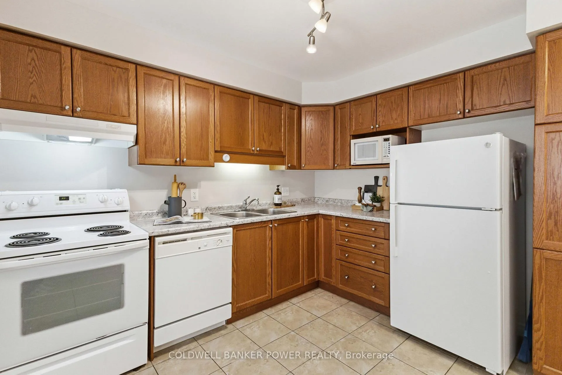Photo 20 of Unit 39, 1059 Whetherfield Street, London, North M — HOMEH