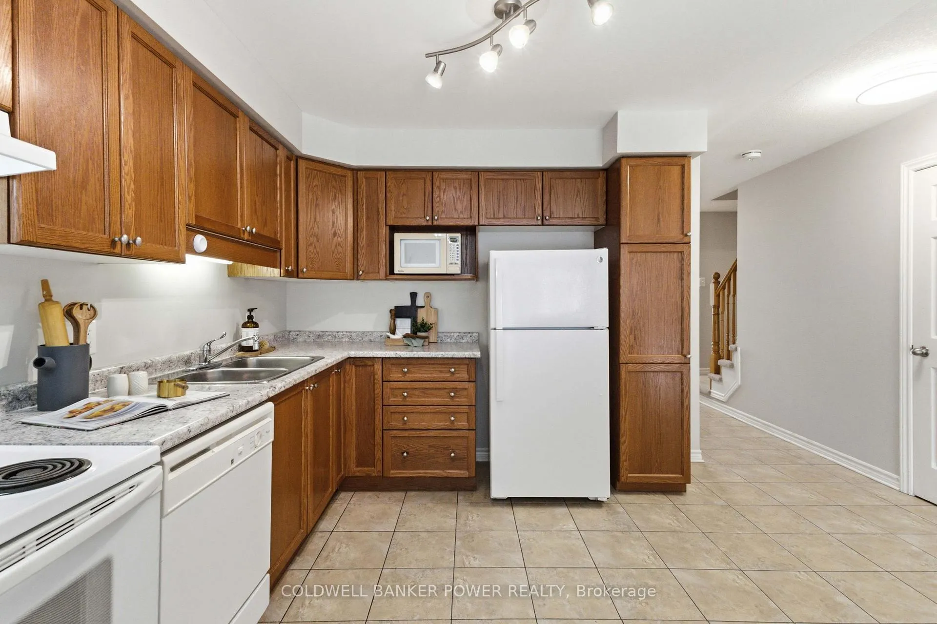 Photo 23 of Unit 39, 1059 Whetherfield Street, London, North M — HOMEH