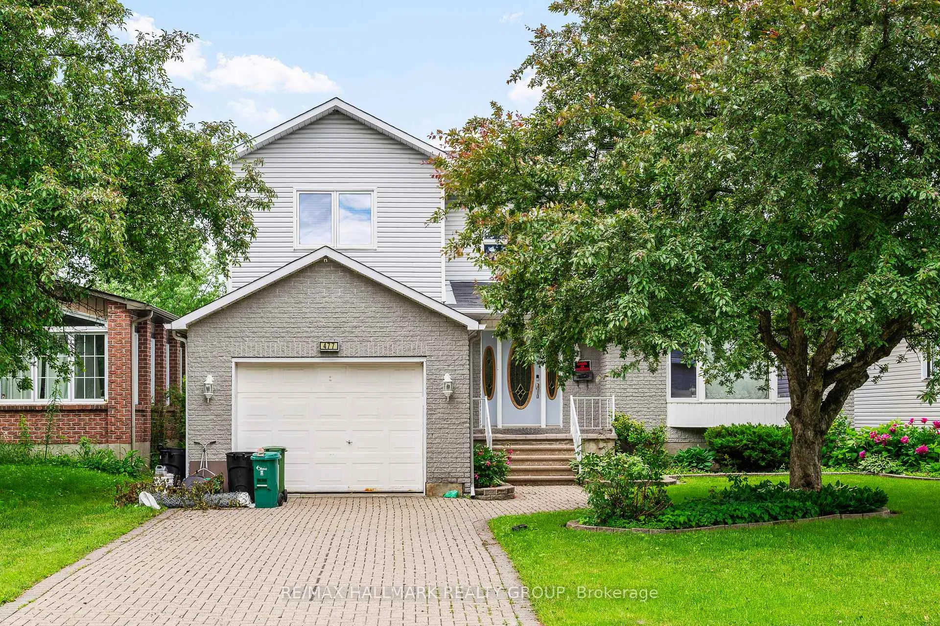 Photo of 477 Duvernay Drive