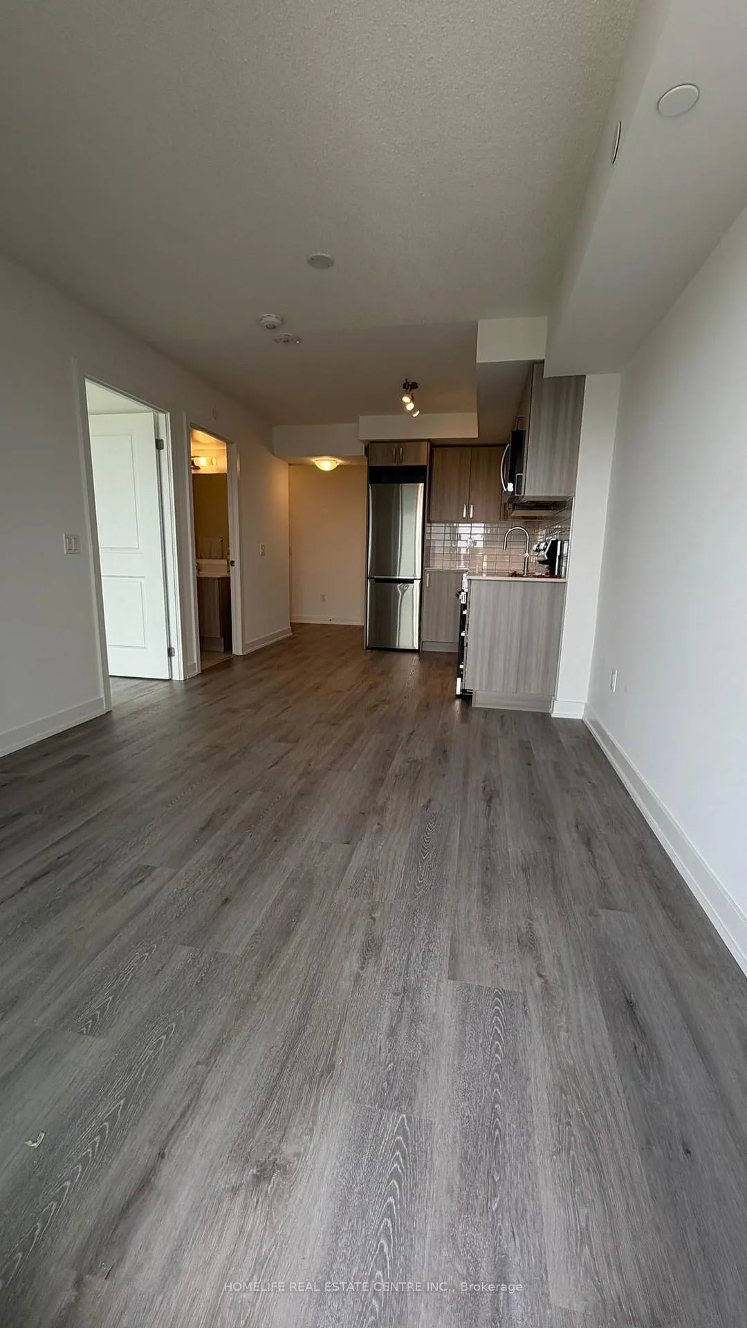 Photo 5 of Unit 2201, 1010 Sandy Beach Road, Pickering, Bay Ridges — HOMEH