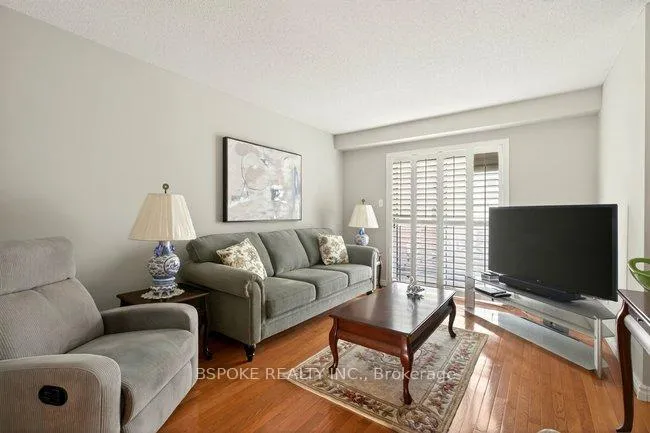 Photo 5 of Unit 9, 2531 Northampton Boulevard, Burlington, Headon — HOMEH