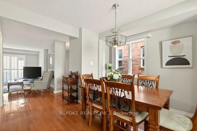 Photo 11 of Unit 9, 2531 Northampton Boulevard, Burlington, Headon — HOMEH