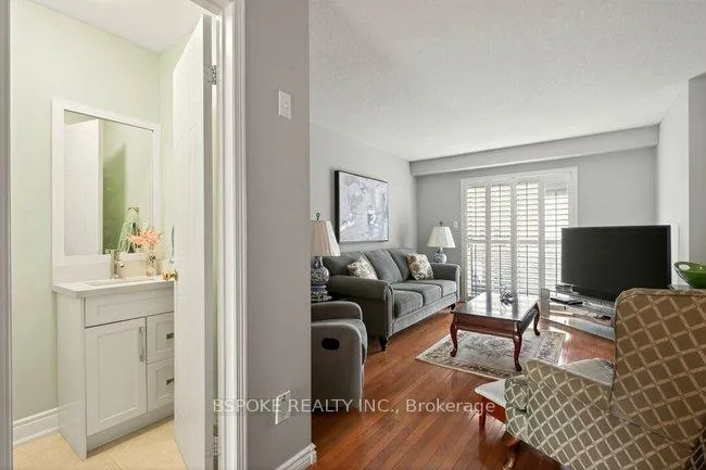 Photo 14 of Unit 9, 2531 Northampton Boulevard, Burlington, Headon — HOMEH