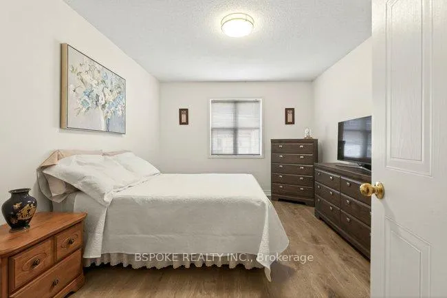 Photo 21 of Unit 9, 2531 Northampton Boulevard, Burlington, Headon — HOMEH