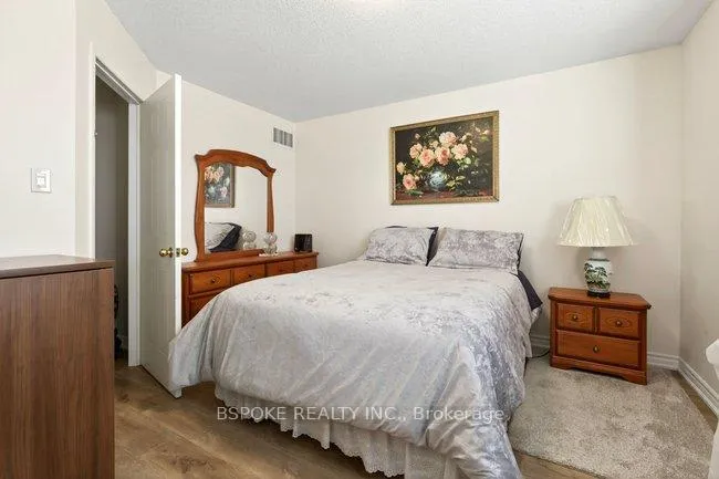 Photo 22 of Unit 9, 2531 Northampton Boulevard, Burlington, Headon — HOMEH